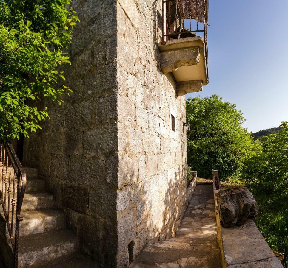 Old Small Stone House Zrnovo Екстер'єр фото